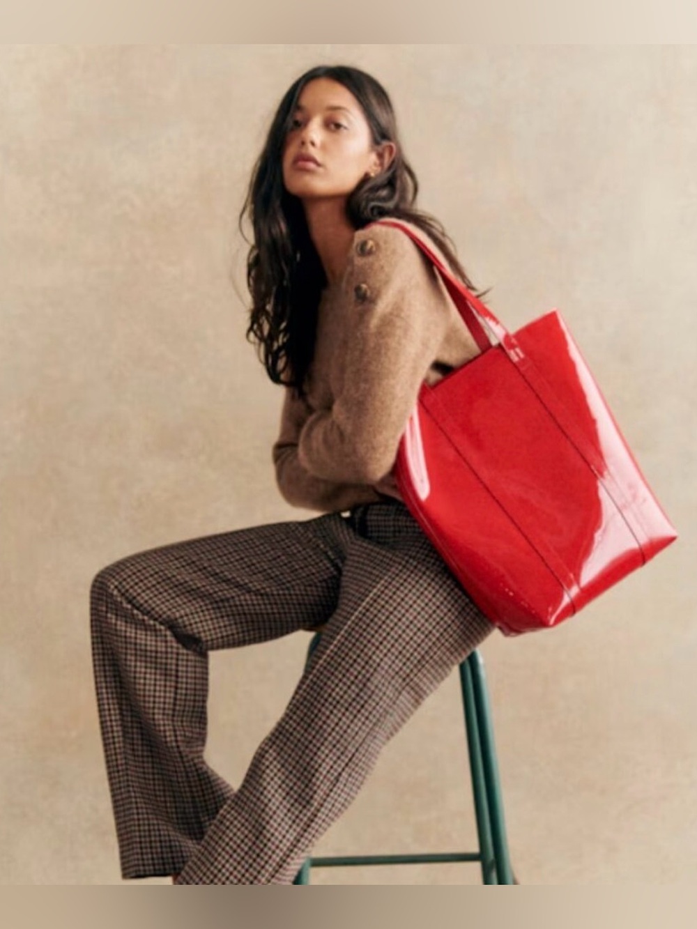 Sezane "The Tote" in Patent Red